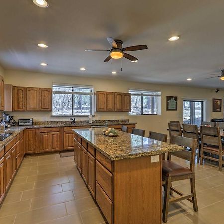 Spacious Pinetop-Lakeside Home With Hot Tub And Grill! Ngoại thất bức ảnh