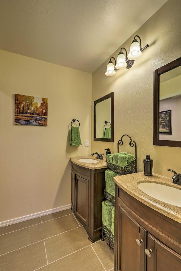 Spacious Pinetop-Lakeside Home With Hot Tub And Grill! Ngoại thất bức ảnh